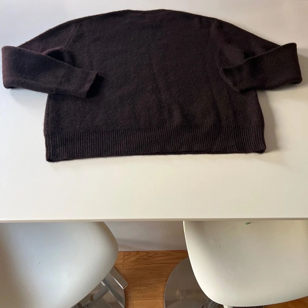 The Row Idea Cashmere Sweater size  Small in chocolate brown - Picture 5 of 9